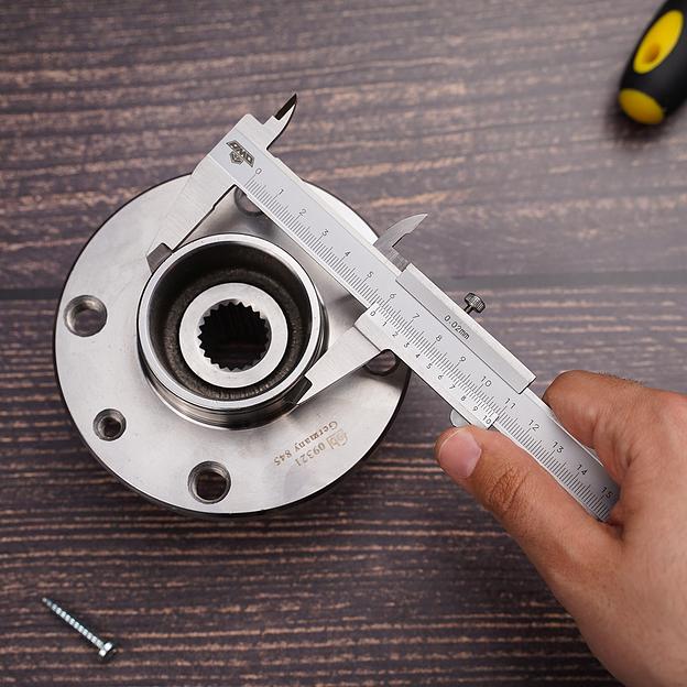 Штангенциркуль нониусный Amo SLM-150 серый пластиковый футляр (855542) фото 4