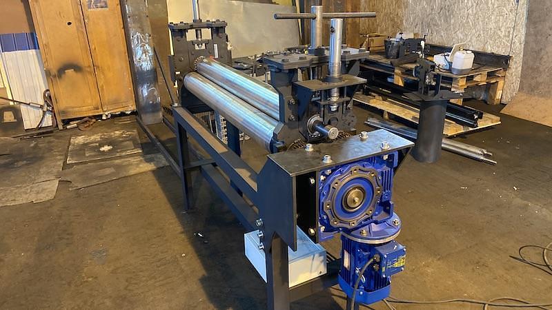 Листогиб трёхвалковый (вальцы) с электроприводом RME 1300×4 (симметричные элмех) фото 7