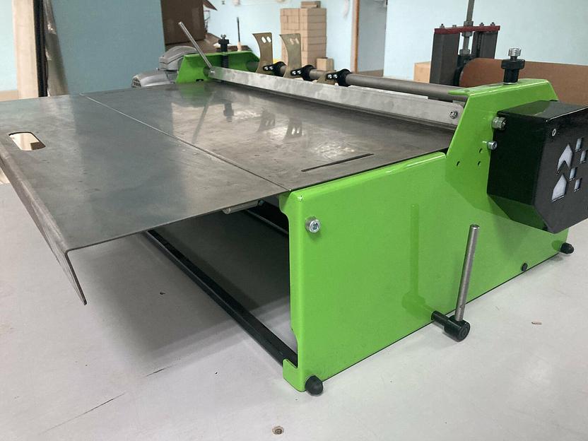 Универсальная клеемазательная машина с нагревом 600 мм Hateco под заказ фото 3