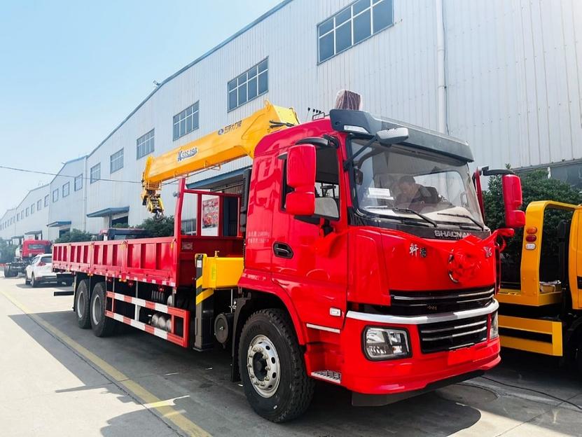 Бортовой грузовик с телескопическим манипулятором SHACMAN-Xuande грузоподъемность 12 тонн фото 5