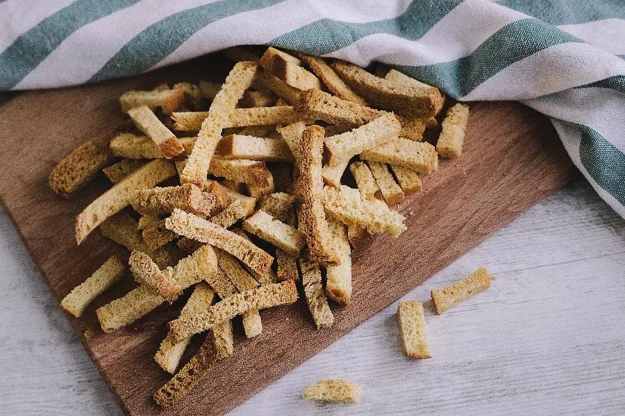 Пшеничные сухарики со вкусом холодца и хрена, 70 г (соломка) ОПТ фото 3