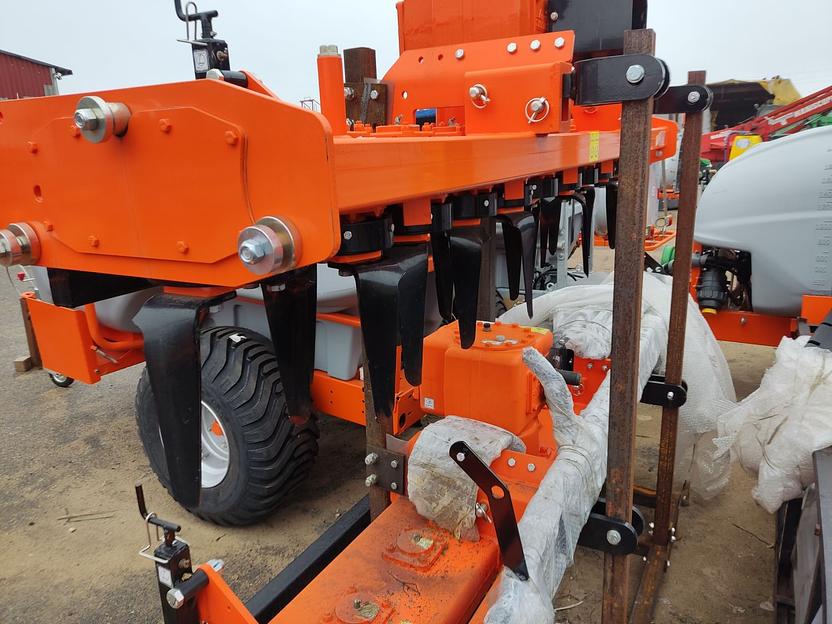 Вертикальный фрезерный культиватор фото 7