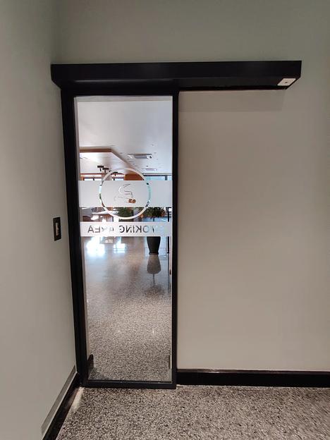 Автоматические двери с защитой от вторжения ОПТ фото 3