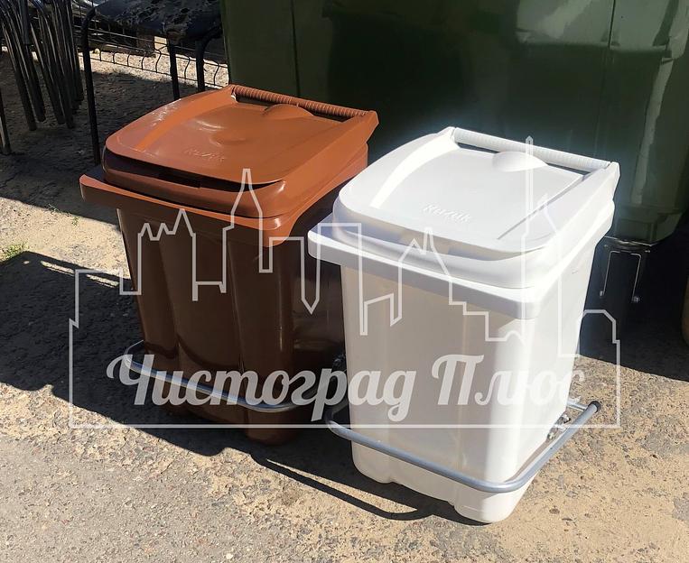 Бак пластиковый 60 л белый с педалью фото 3