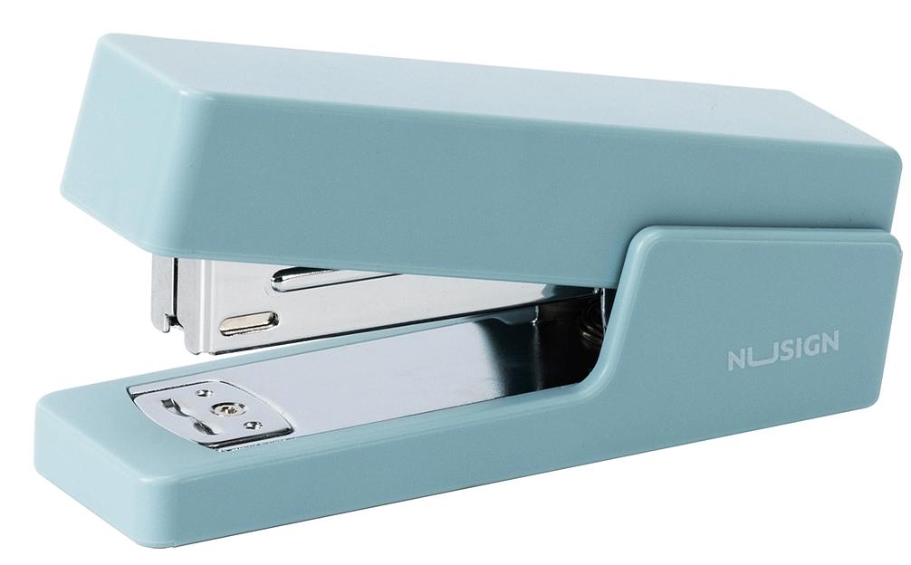 Степлер Deli ENS084 Nusign 24/6 26/6 (20листов) синий 100скоб коробка фото 1