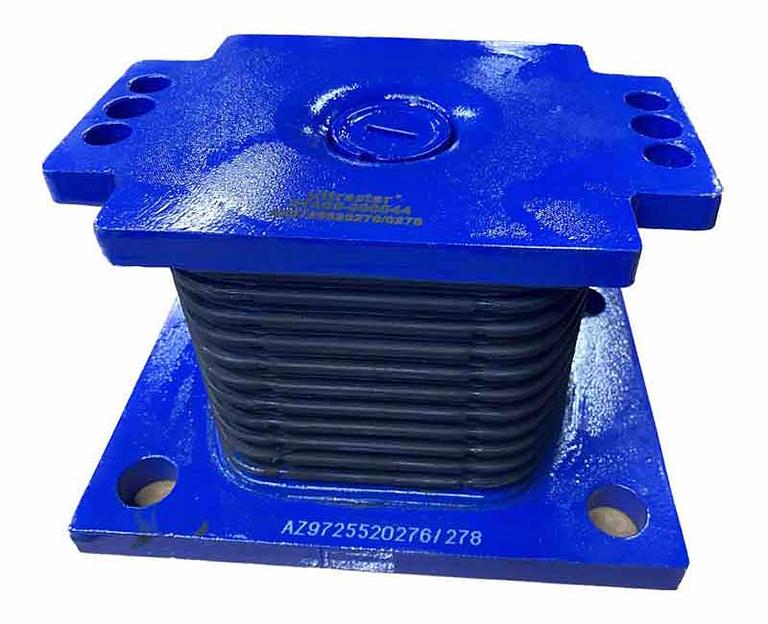 Подушка задней рессоры 6 отверстий HOWO AZ9725520276/78 фото 1