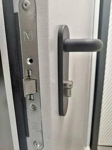 Дверь противопожарная металическая новая опт фото 5