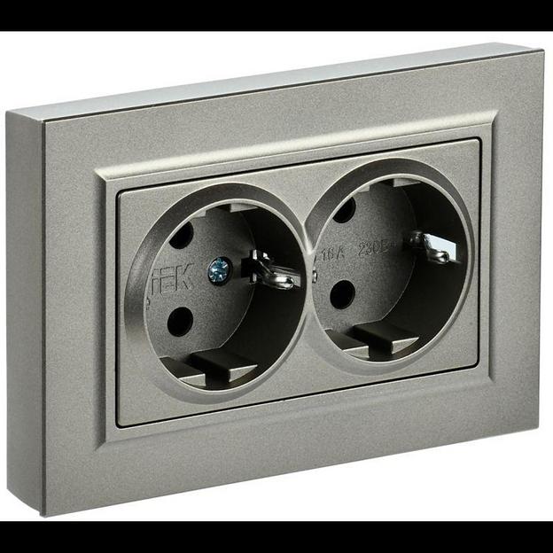 IEK BR-R24-16-K37-F BRITE Роз. 2-я с з/к/ш 16А в сб. РСш12-3-БрШ шамп. фото 1