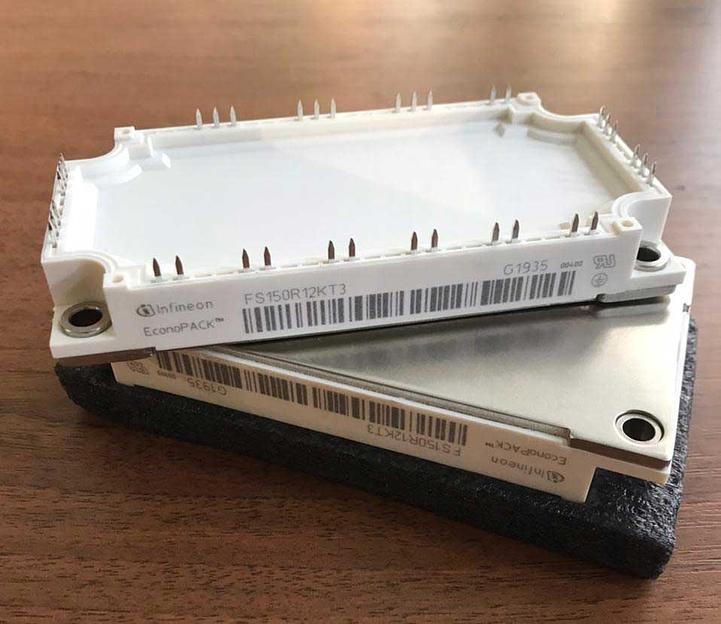 IGBT модуль FS150R12KT3 фото 1