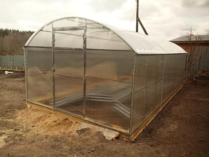 Прямостенная теплица «Богатырь» ОПТ фото 7