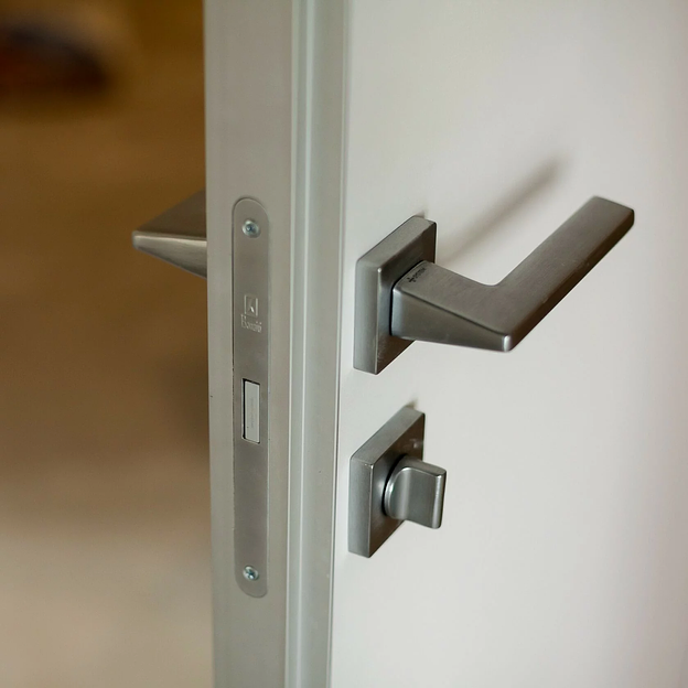 Межкомнатная дверь «Invisible 42» под покраску на заказ фото 3