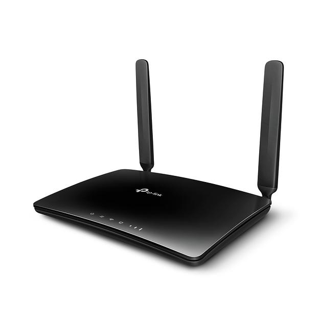 Маршрутизатор  TP-Link  Archer MR400 фото 1