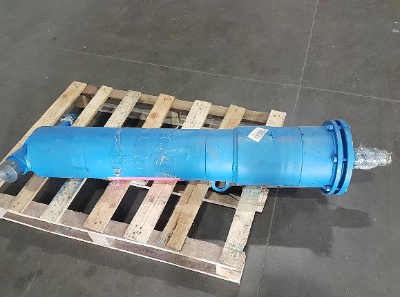 Гидродомкрат боковой платформы разгрузчика УРАГ фото 1