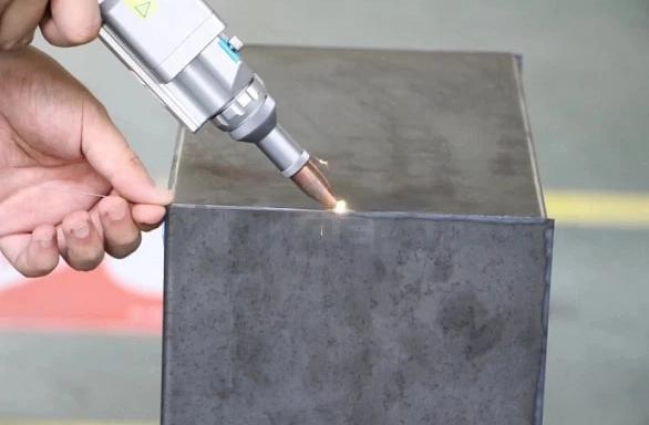 Аппарат ручной лазерной сварки SENFENG SF1500 HWM-A фото 4