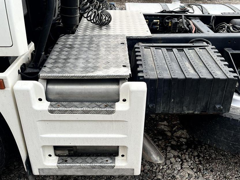 Седельный тягач КамАЗ 5490-NEO, 2019 год фото 4