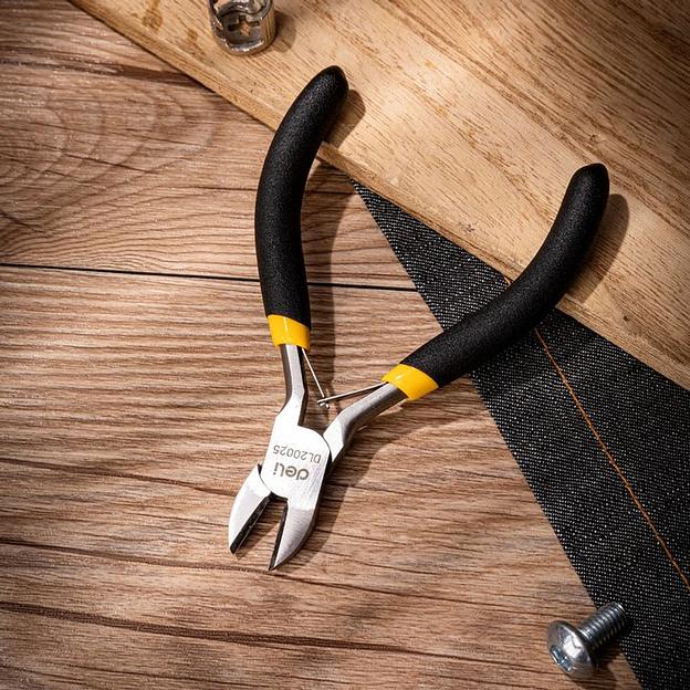 Диагональные мини-бокорезы Deli DL20025 125мм, прорезиненная двухкомпонентная ручка фото 6