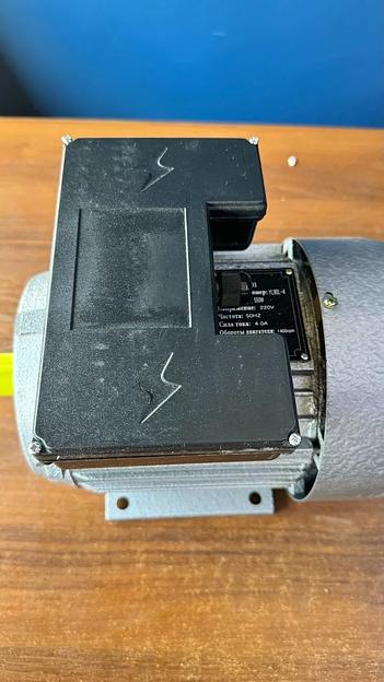 Электродвигатель асинхронный 500 Вт для доильного аппарата «Зорька» ОПТ фото 1