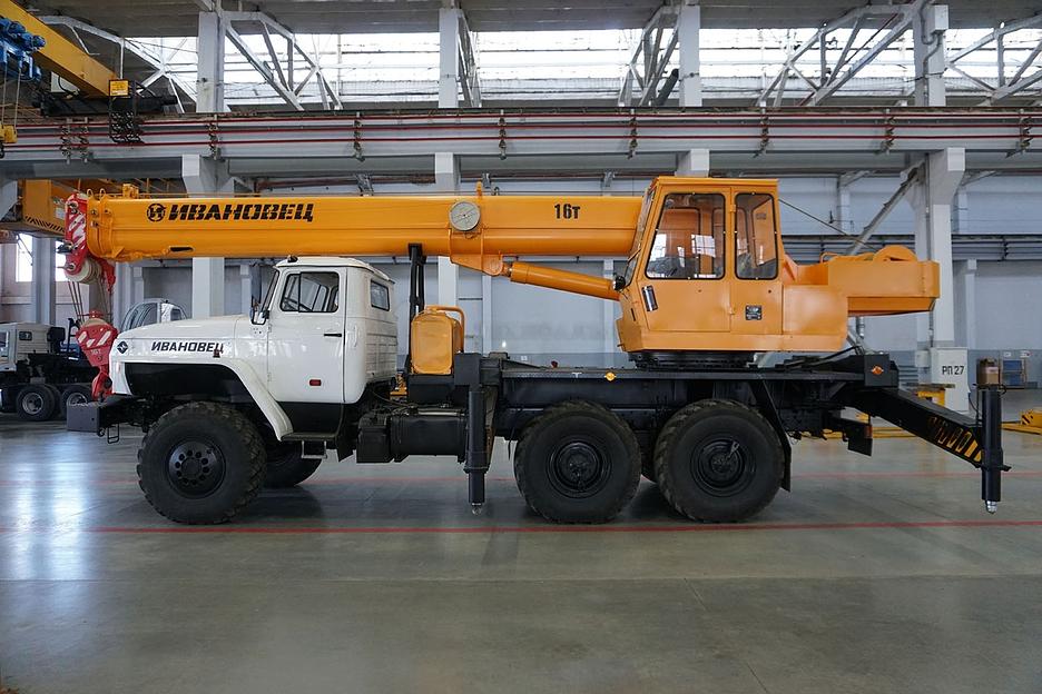 Автомобильный кран КС-35715 Ивановец фото 3