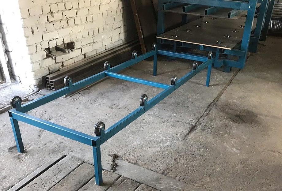 Полуавтоматическая пресс-линия КПЛ-2А/КПЛ-4А для производства СИП-панелей фото 3