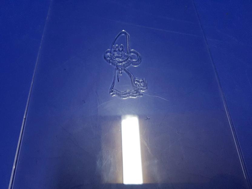 Короб из оргстекла с крышкой и гравировкой логотипа. фото 2