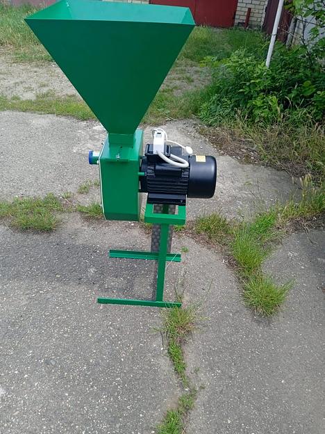 Зернодробилка ЗИМ1000 (1000кг/ч,2.2кВт, 3000об/мин, 220В) фото 5