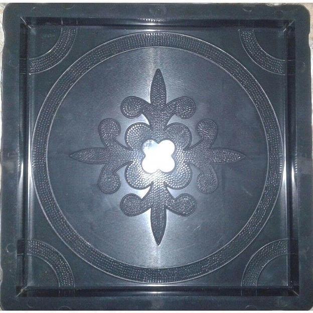 Формы для производства тротуарной плитки «Круг в квадрате клевера» 30×30×3 см опт фото 1