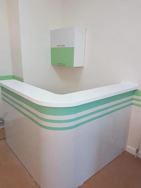 Изготовление стойки администратора (ресепшен) на заказ фото 2