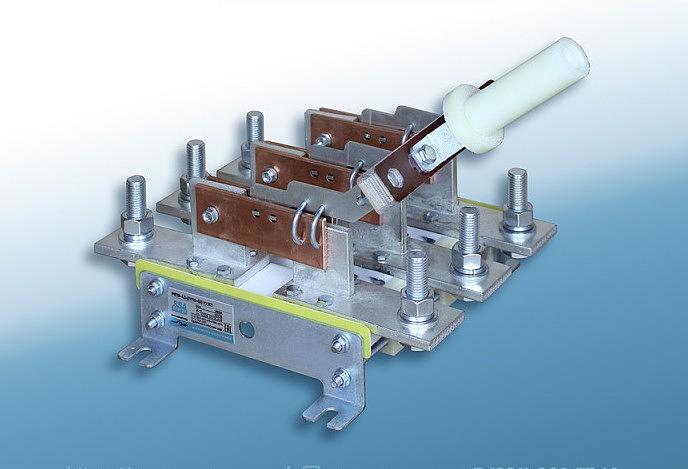 Разъединитель РЕ19-43-31110 1600А фото 1