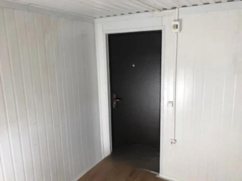 Блок контейнер под офис 3х2,4х2,6 м фото 3