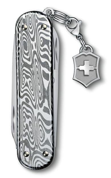 Нож перочинный Victorinox Classic Brilliant Damast (0.6221.34) 58мм 5функц. серебристый подар.коробка фото 2