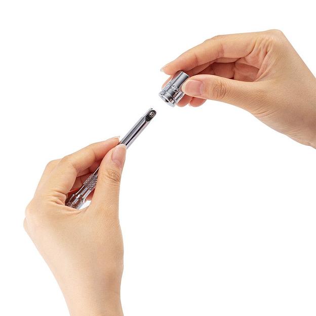 Ключи Deli Набор торцевых головок с трещоткой 12 предметов Deli DL0012T 1/4» (10 торцевых головок (5,6,7,8,9,10,11,12,13,14 мм), удлинитель, трещотка 45 зубьев, сталь 50BV30 фото 5