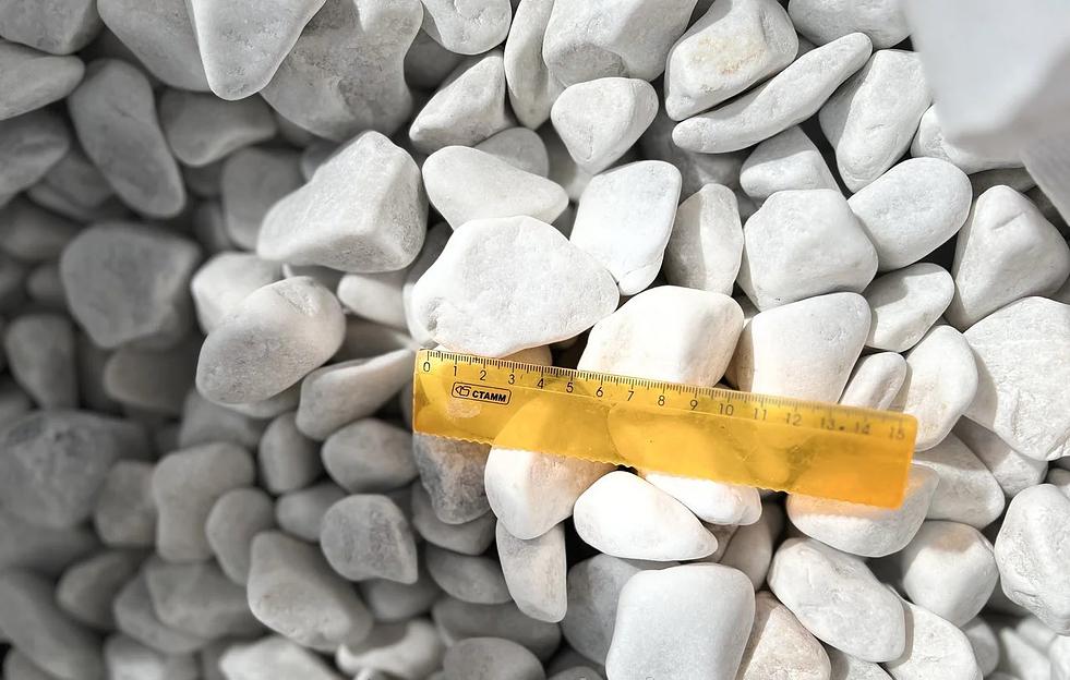 Мраморная крошка галтованная Тассервис фракция 40-70 мм 50 кг фото 1