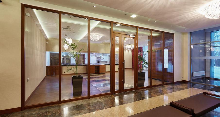 Стационарная перегородка NAYADA-Regina-Lite с декором из дерева под заказ фото 5