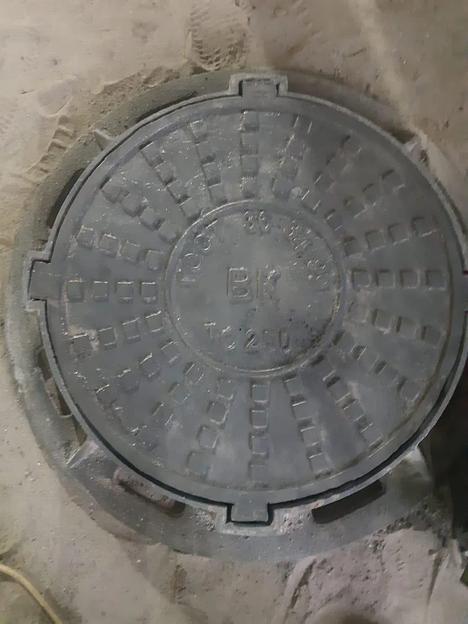 Люк чугунный тяжелого типа, тип Т (25т) 105кг опт фото 3