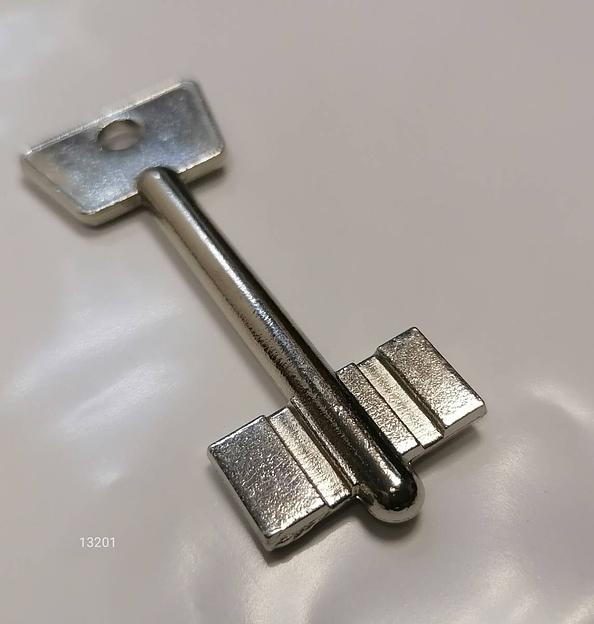 Заготовка ключа TLU12D фото 1