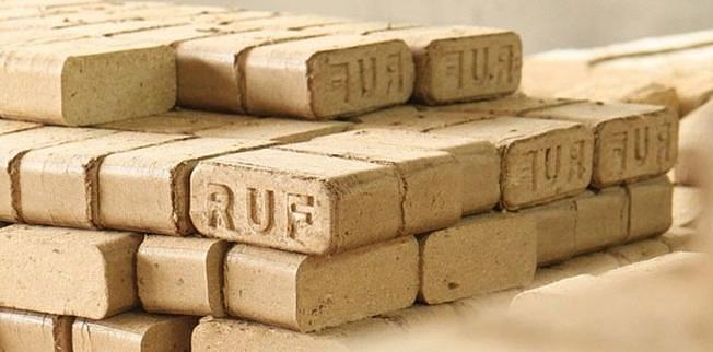 Топливные древесные брикеты ОПТ фото 1