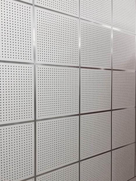 Перфорированная звукопоглощающая плита «YuanYang WeiL» ОПТ фото 3