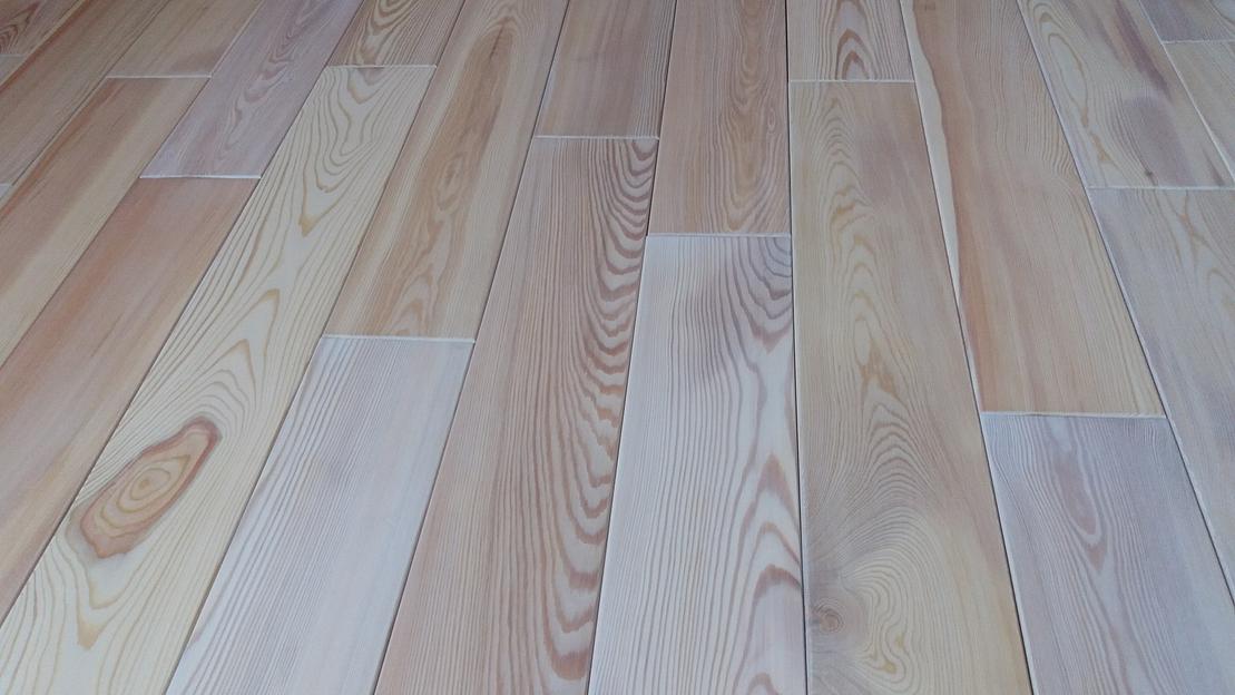 Белая, массивная доска, лиственница, 15 мм, натур, масло, 1.97 м2 фото 1