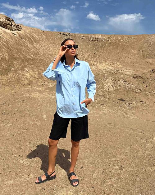 Рубашка оверсайз с разрезами на плечах опт фото 3