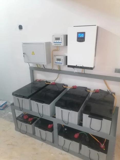 Солнечные настенные инверторы GreenDem VM 5KW с контроллером 60 А фото 6