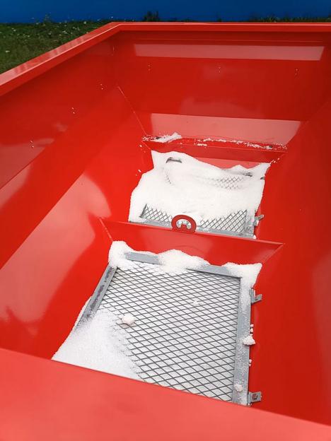 Разбрасыватель минеральных удобрений (РУМ) 600-1200л. фото 9