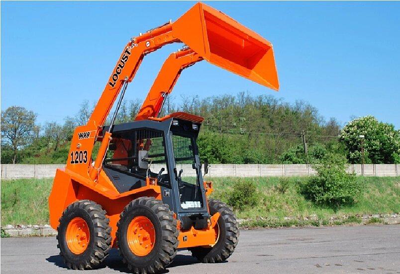 Минипогрузчик с бортовым поворотом LOCUST L1203 фото 1