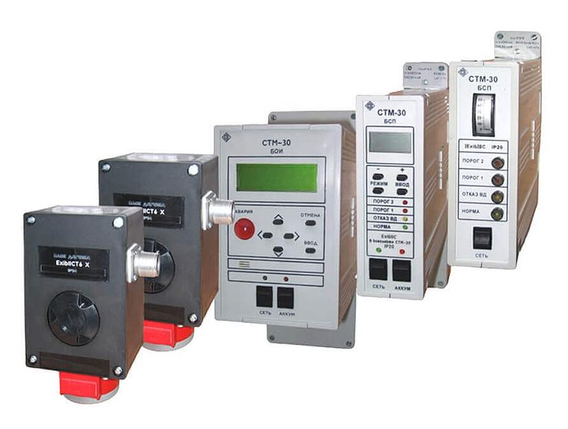 СТМ-30-07 сигнализатор взрывоопасности стационарный, БД с цифровой индикацией и с диффузионным выносным высокотемпературным (до +150) датчиком, БСиП с цифровой индикацией фото 1