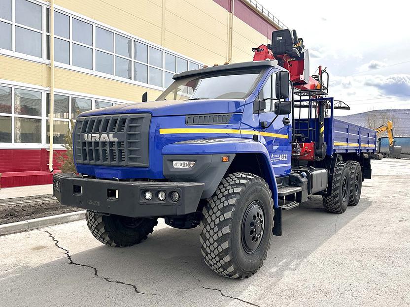 Автомобиль бортовой с КМУ на шасси УРАЛ Borus 4621 фото 4