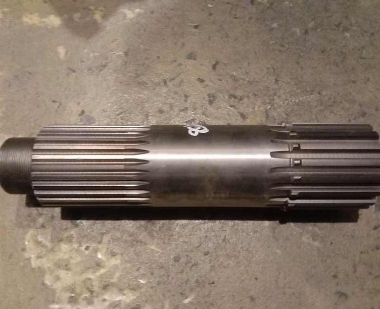 Вал делителя передач F3000 12JS200T-1707105 фото 1