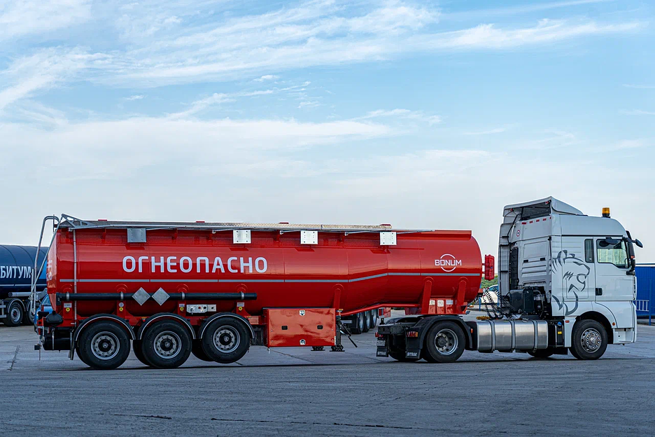 Бензовоз 28 м³ трёхосный 914210 фото 3