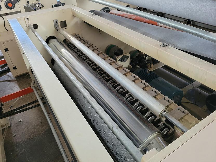 Универсальная линия полного цикла для производства туалетной бумаги и рулонных полотенец фото 3