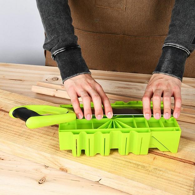 Стусло пластиковое с пилой 300мм Deli DL580900 пильное полотно из стали 65Mn, прорезиненная двухкомпонентная ручка фото 6