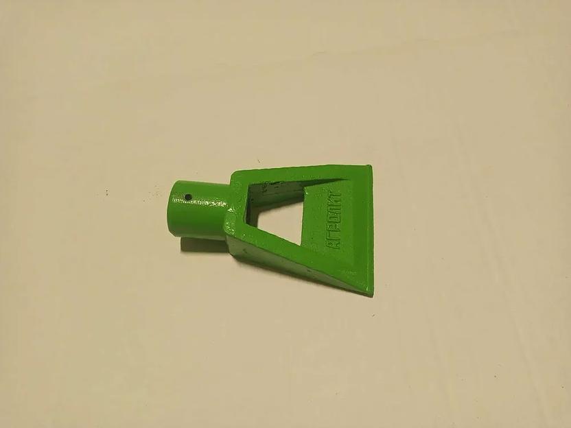 Ледоруб-топор с тулейкой № 50 ОПТ фото 1