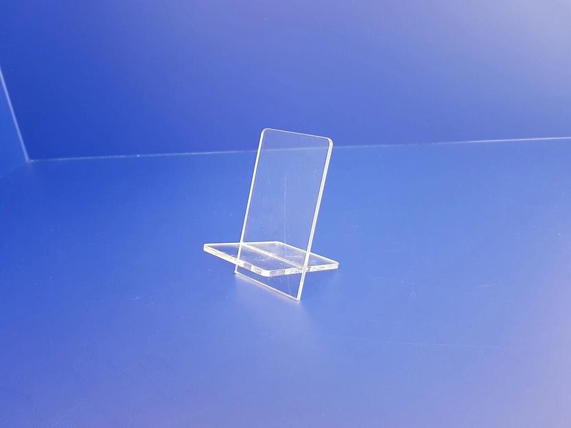 Подставка из оргстекла для салона сотовой связи. фото 2